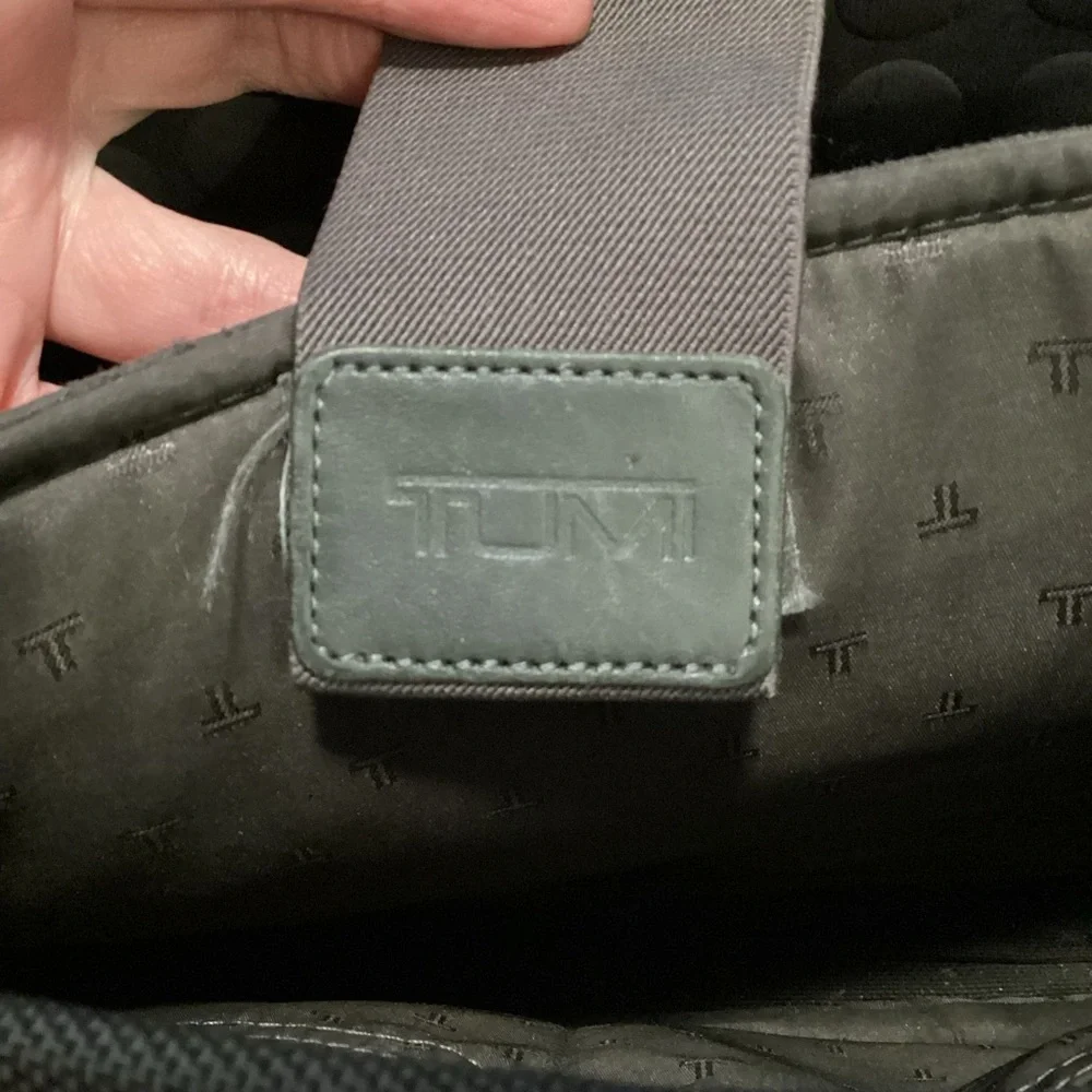 TUMI Shoulder Bag 26175D4 Black Cu Out Nylon Flap Messenger Computer Laptop Bag